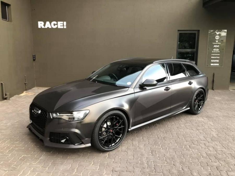  Audi RS6 Avant by RACE! on Vossen Wheels 2019 года  (фото 1 из 13)